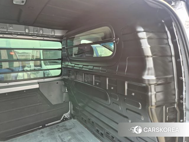 Hyundai Staria id 4307975 из Кореи 20