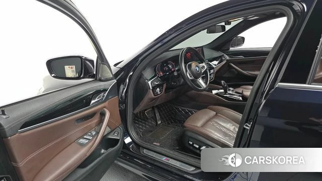 BMW 5 Series (G30) id 4355362 из Кореи 20