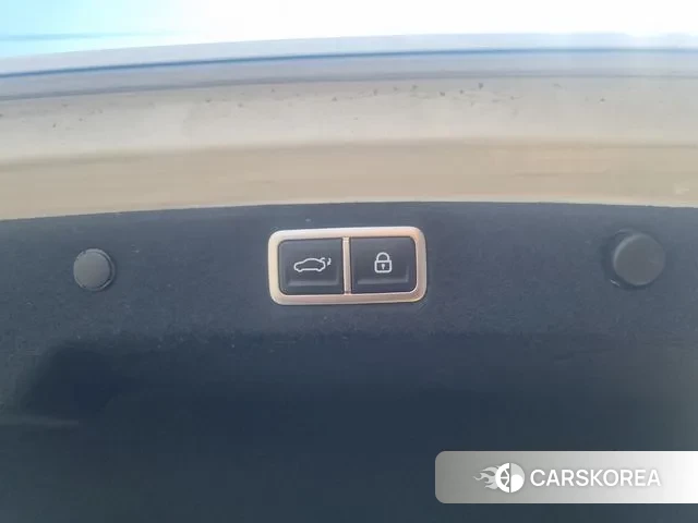 Hyundai Grandeur (GN7) id 3517095 из Кореи 19