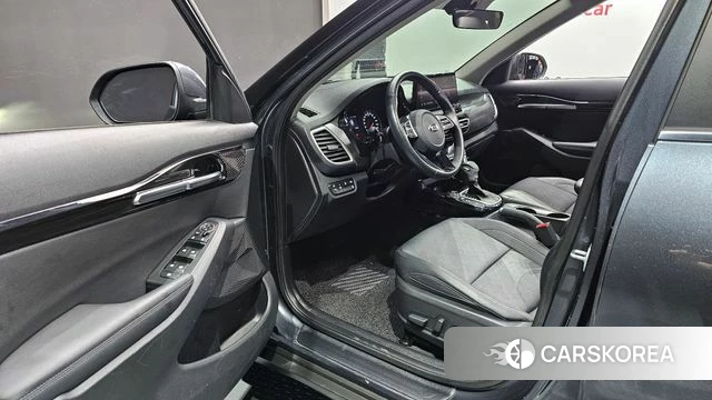 Kia Seltos id 4324511 из Кореи 20