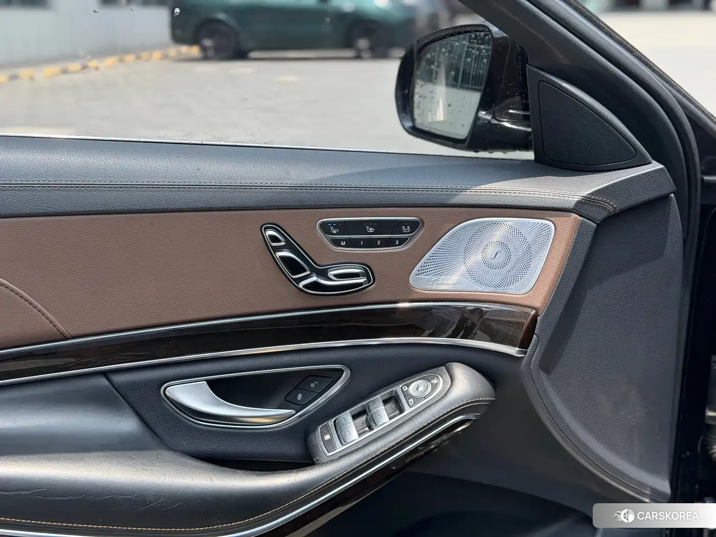 Mercedes-Benz Maybach S-Class id 4546469 из Китая 16