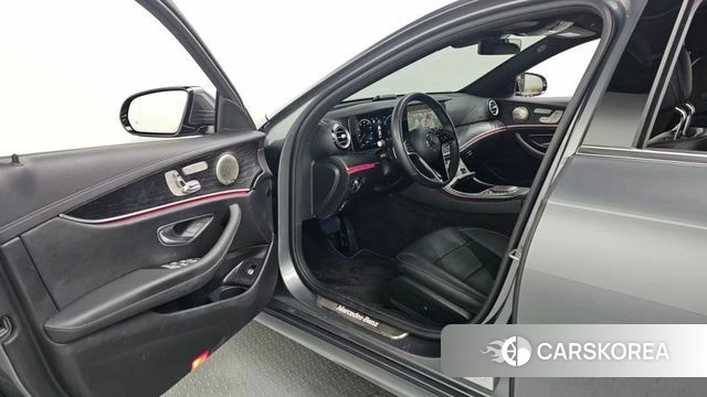 Mercedes-Benz E-Class W213 id 4749739 из Кореи 38