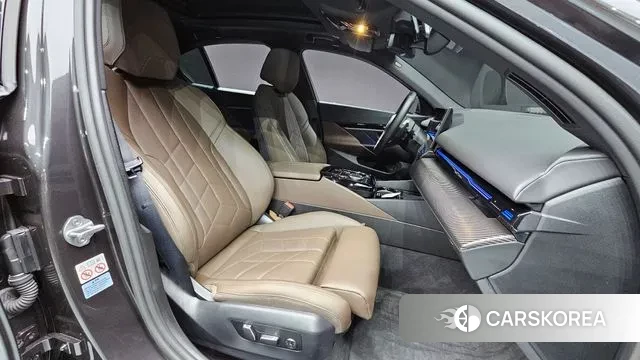 BMW 5 Series (G60) id 3544849 из Кореи 20