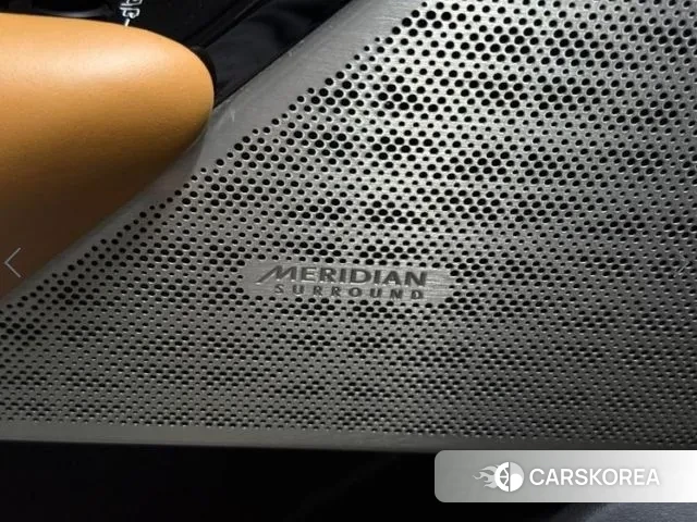 Land Rover Range Rover Velar id 3095836 из Кореи 15