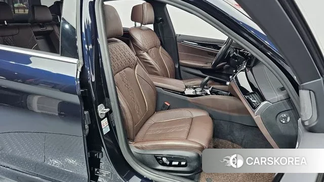 BMW 5 Series (G30) id 3525041 из Кореи 20