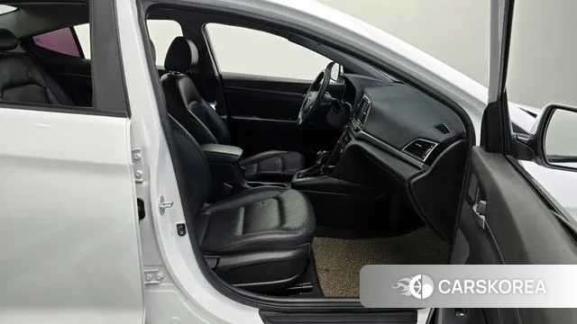 Hyundai Avante AD id 3066111 из Кореи 20