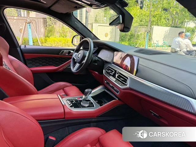 BMW X6 M id 4278214 из Китая 11