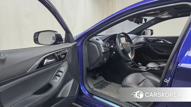 Infiniti Q30 id 3656336 из Кореи 20