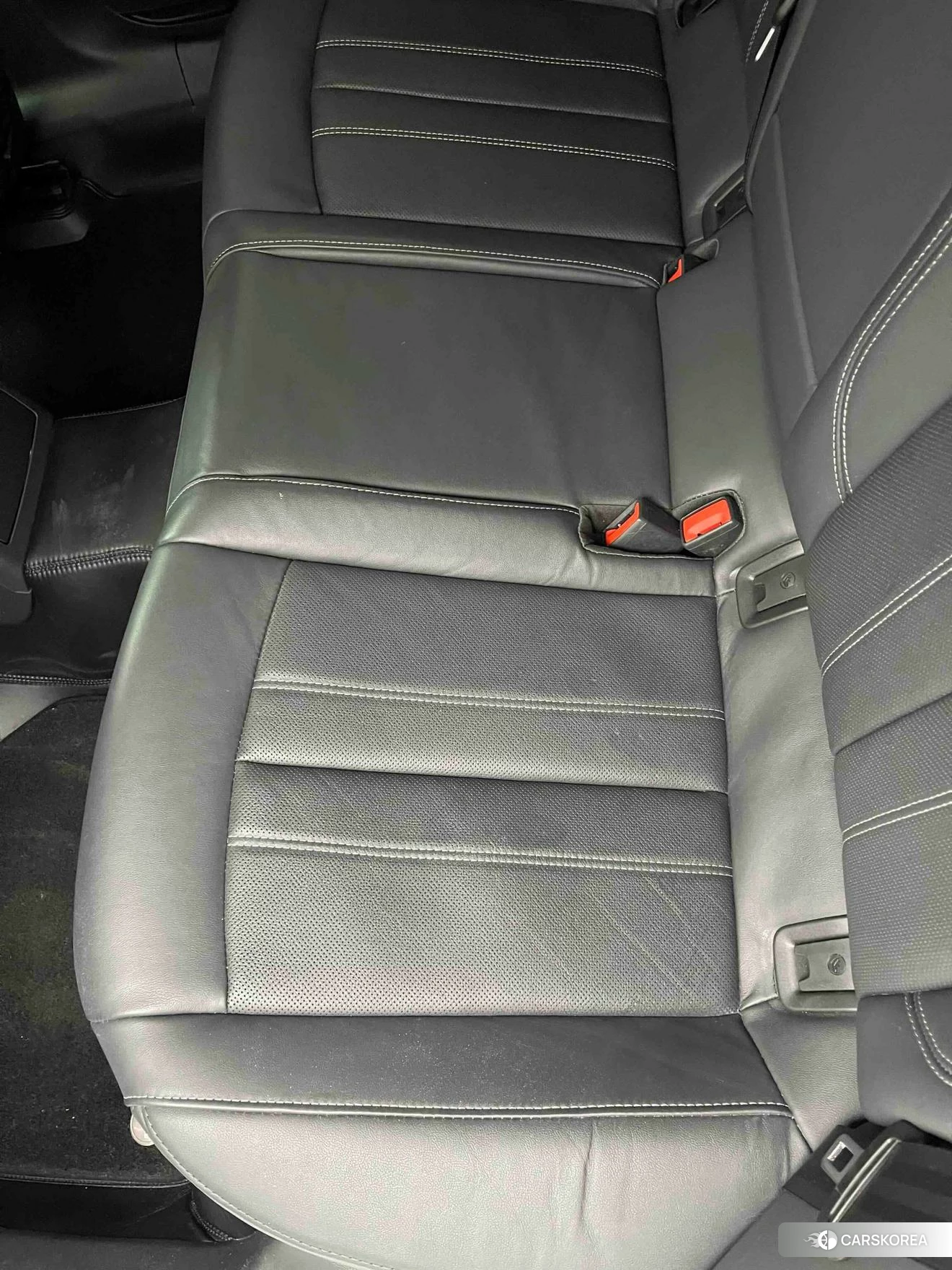Audi A4L id 4504665 из Китая 30