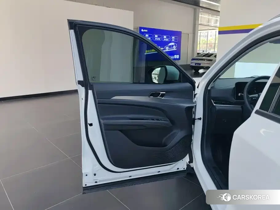 Ford Equator id 4617147 из Китая 15