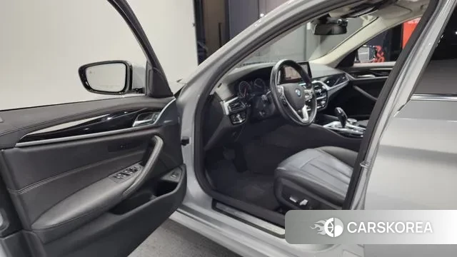 BMW 5 Series (G30) id 3509747 из Кореи 20