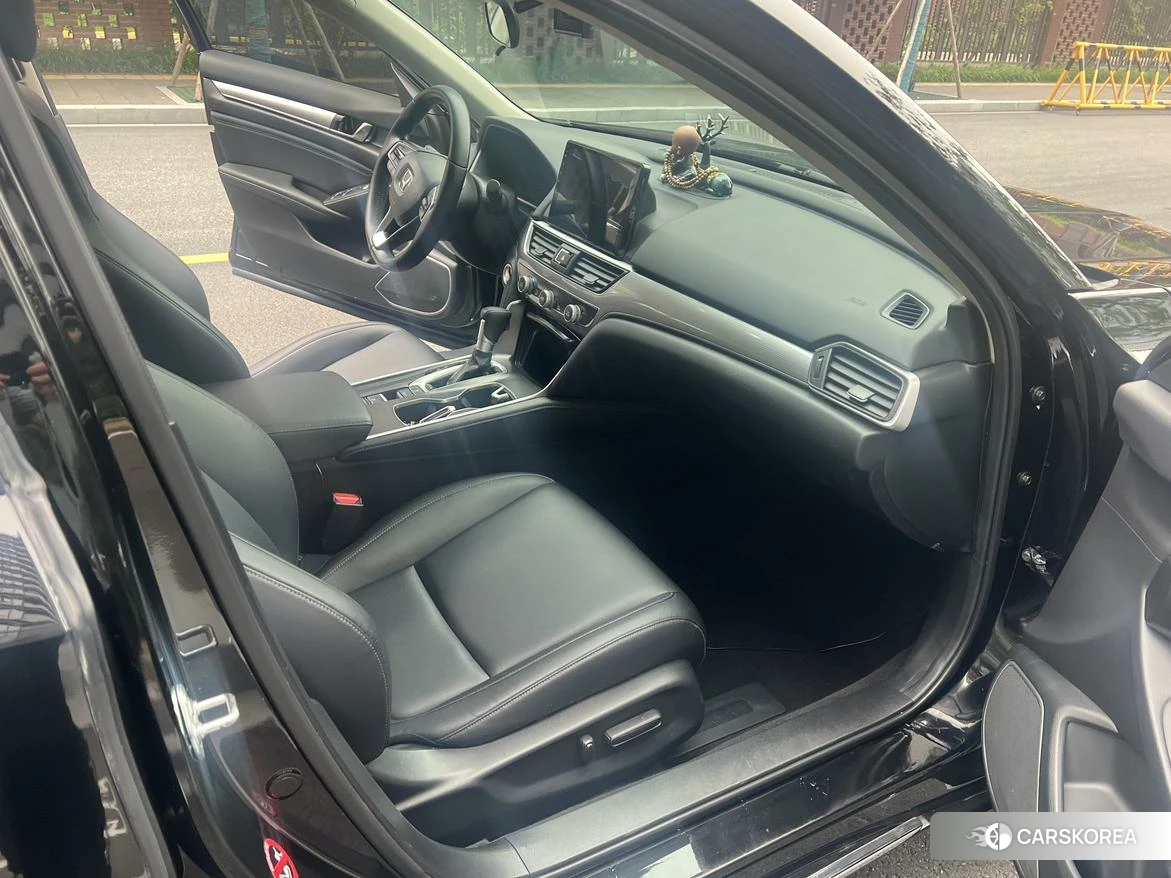 Honda Accord id 4420174 из Китая 12