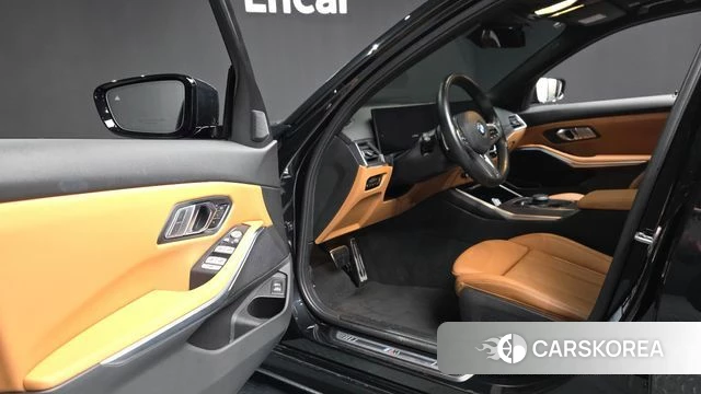 BMW 3 Series (G20) id 4186277 из Кореи 31