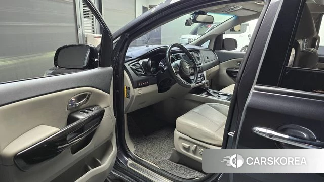 Kia The New Carnival id 3834006 из Кореи 20