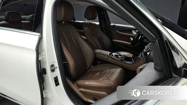 Mercedes-Benz E-Class W213 id 3176823 из Кореи 20