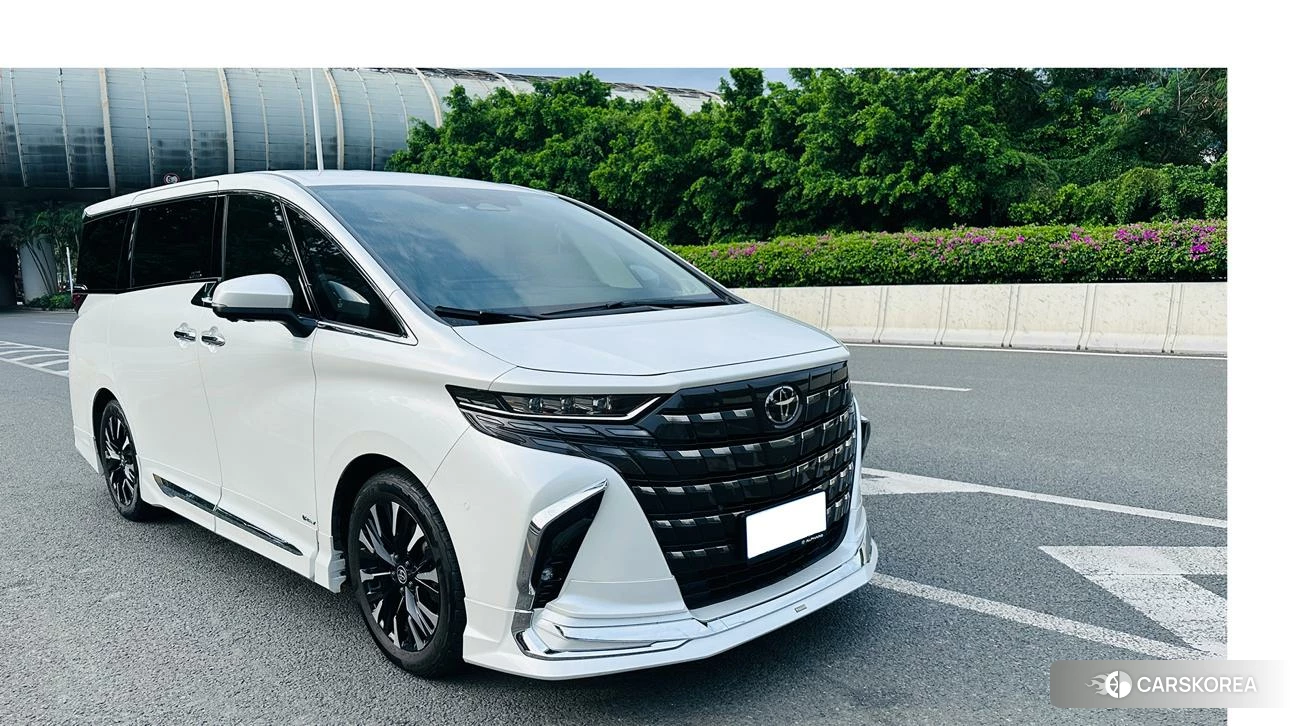 Toyota Elfa id 4455852 из Китая 12