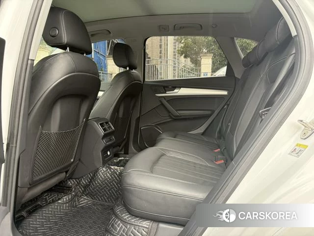 Audi Q5L id 4257577 из Китая 13