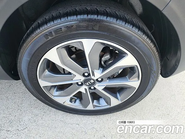 Kia Stonic id 2536561 из Кореи 19