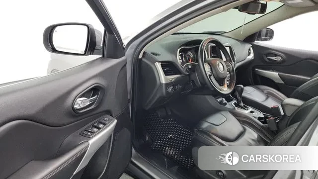 Jeep Cherokee (KL) id 3440109 из Кореи 20