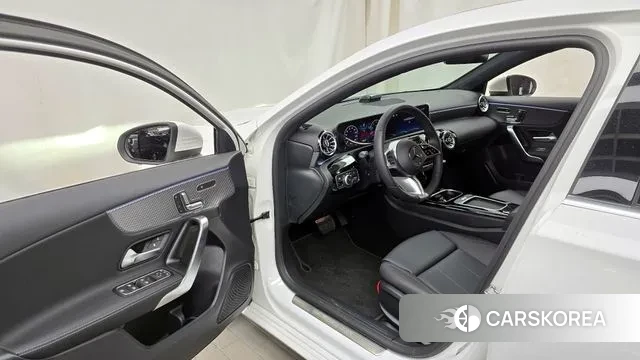 Mercedes-Benz A-Class W177 id 3482068 из Кореи 20