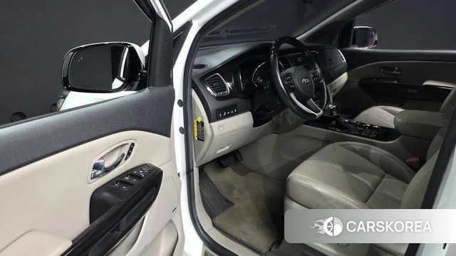 Kia The New Carnival id 4568725 из Кореи 35