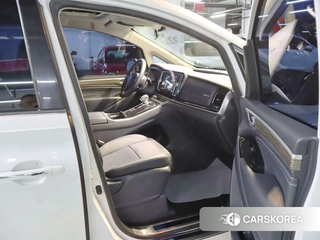 GAC Trumpchi Trumpchi M8 id 4207862 из Китая 18