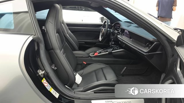 Porsche 911(992) id 4670411 из Кореи 31