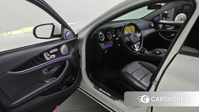 Mercedes-Benz E-Class W213 id 4356956 из Кореи 20