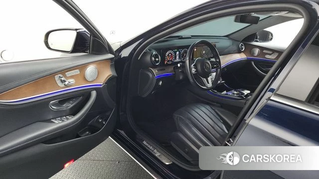 Mercedes-Benz E-Class W213 id 4647331 из Кореи 20