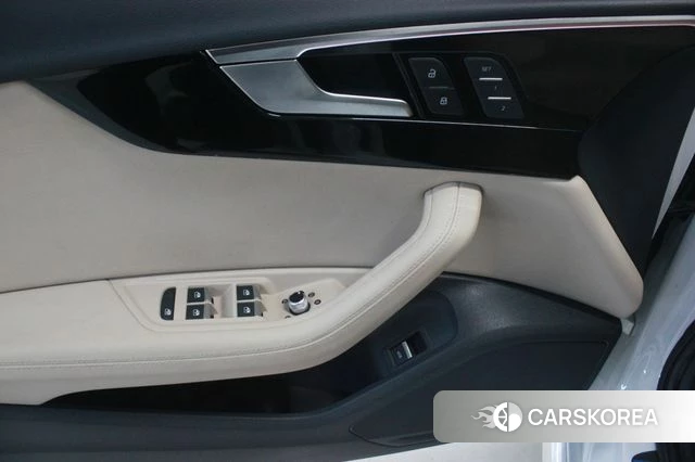 Audi A4 (B9) id 3878906 из Кореи 20