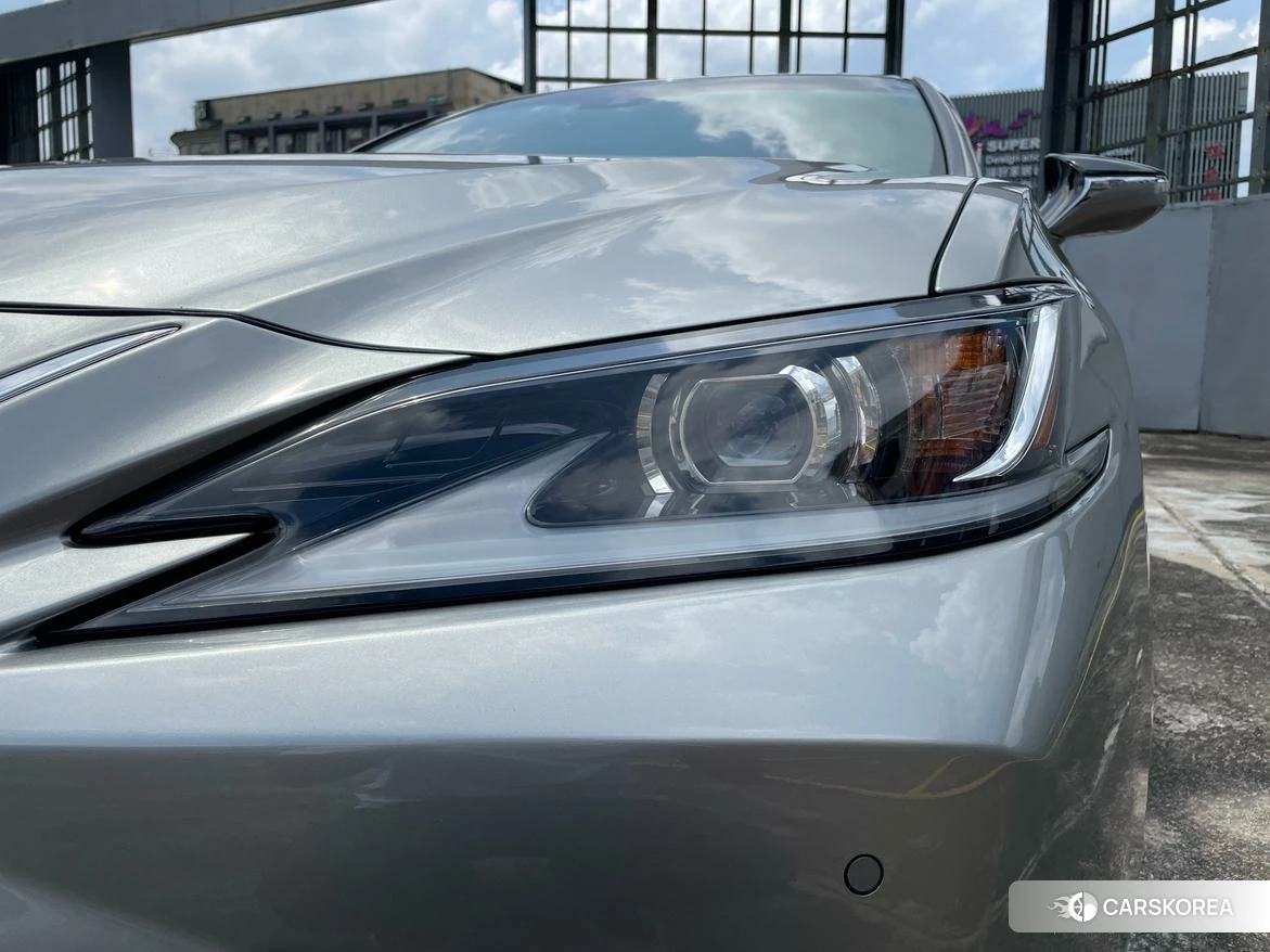 Lexus ES id 4486504 из Китая 29