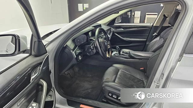 BMW 5 Series (G30) id 3911373 из Кореи 20