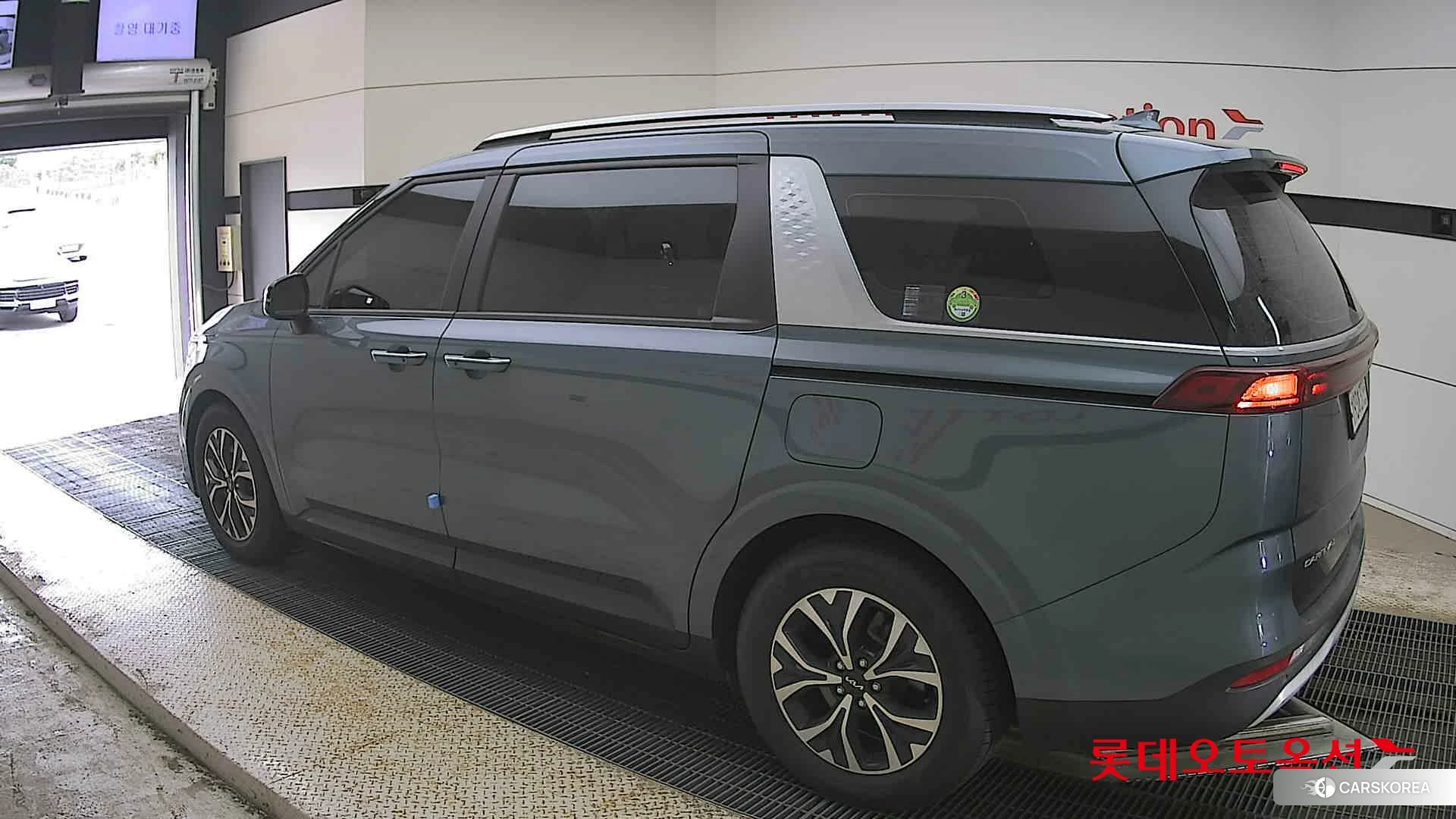 Kia Carnival id 4312628 из Кореи 38
