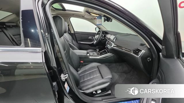BMW 3 Series (G20) id 4769313 из Кореи 31