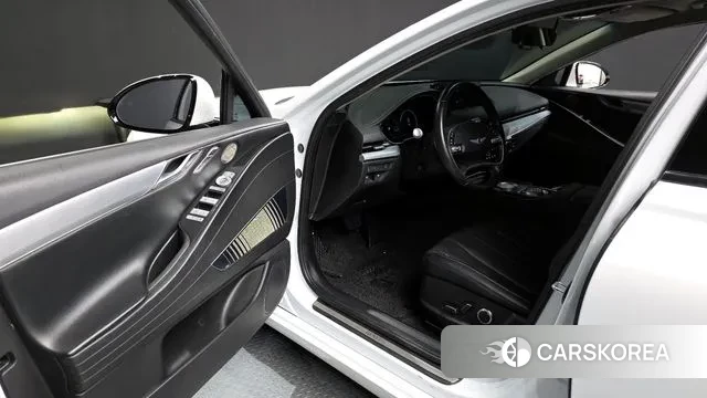 Genesis Electrified G80 (RG3) id 3317693 из Кореи 20