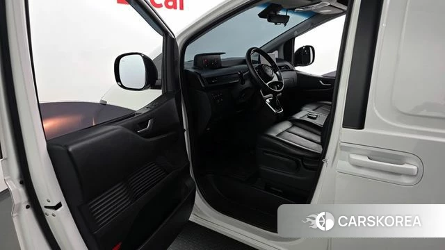 Hyundai Staria id 4224091 из Кореи 20