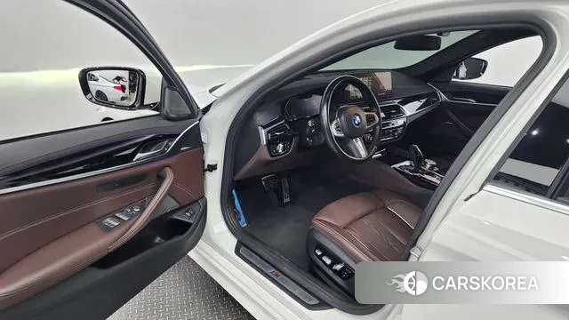 BMW 5 Series (G30) id 2900778 из Кореи 20