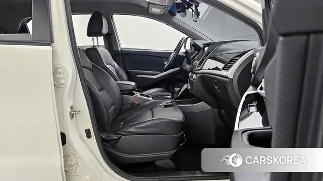 Ssangyong New Style Korando C id 3265260 из Кореи 20