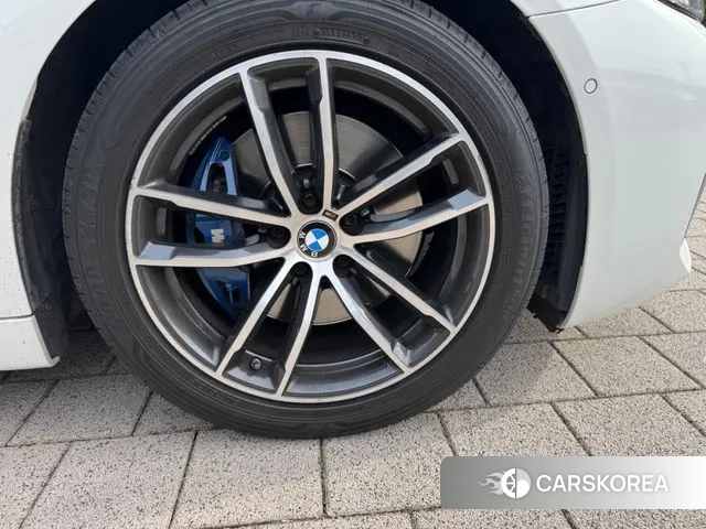 BMW 5 Series (G30) id 3611782 из Кореи 13