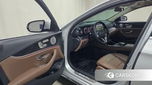Mercedes-Benz E-Class W213 id 3608218 из Кореи 20