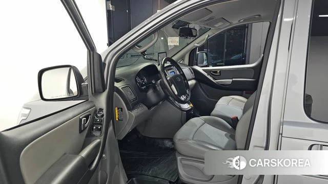 Hyundai The New Grand Starex id 4894569 из Кореи 30