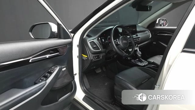 Kia Seltos id 4284626 из Кореи 31