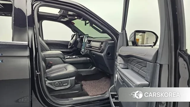 Ford Expeditation id 3333899 из Кореи 20