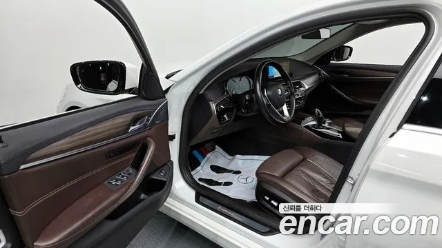 BMW 5 Series (G30) id 2395789 из Кореи 20