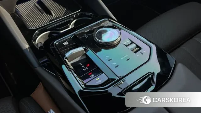 BMW 5 Series (G60) id 3619921 из Кореи 13