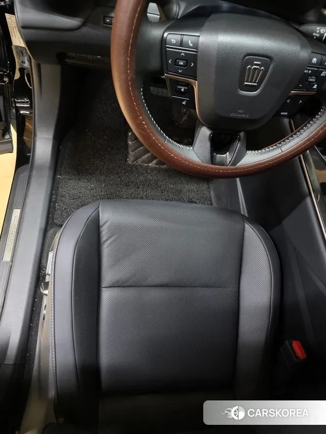 Toyota Crown Crossover id 3447041 из Кореи 12