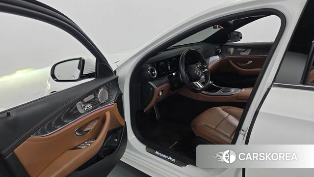 Mercedes-Benz E-Class W213 id 4712383 из Кореи 34