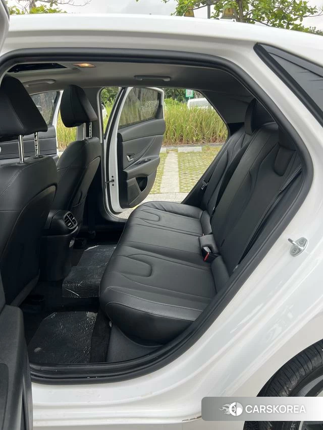 Hyundai Elantra id 4278686 из Китая 10