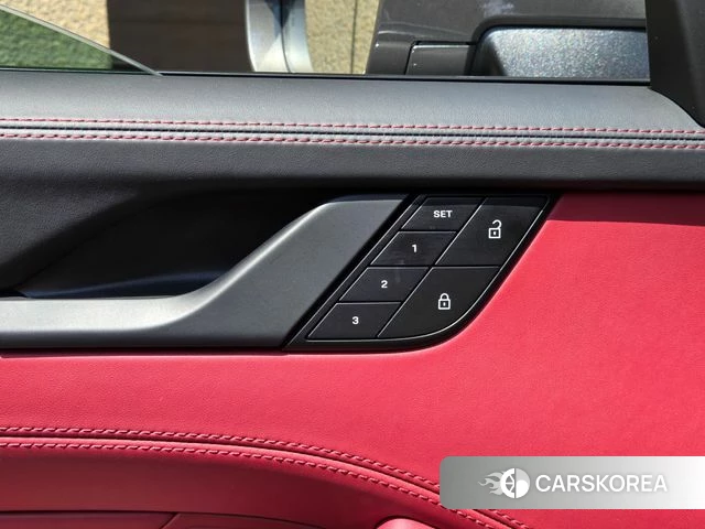 Porsche 911(992) id 4360183 из Кореи 20