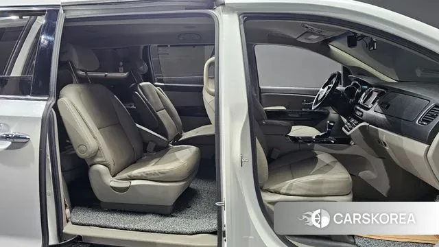 Kia The New Carnival id 3313221 из Кореи 20